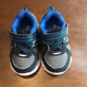 Garanimals boy shoes